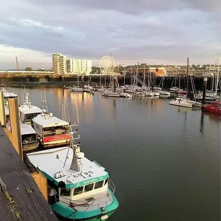 La Canisse 2 : Joli - Sur *